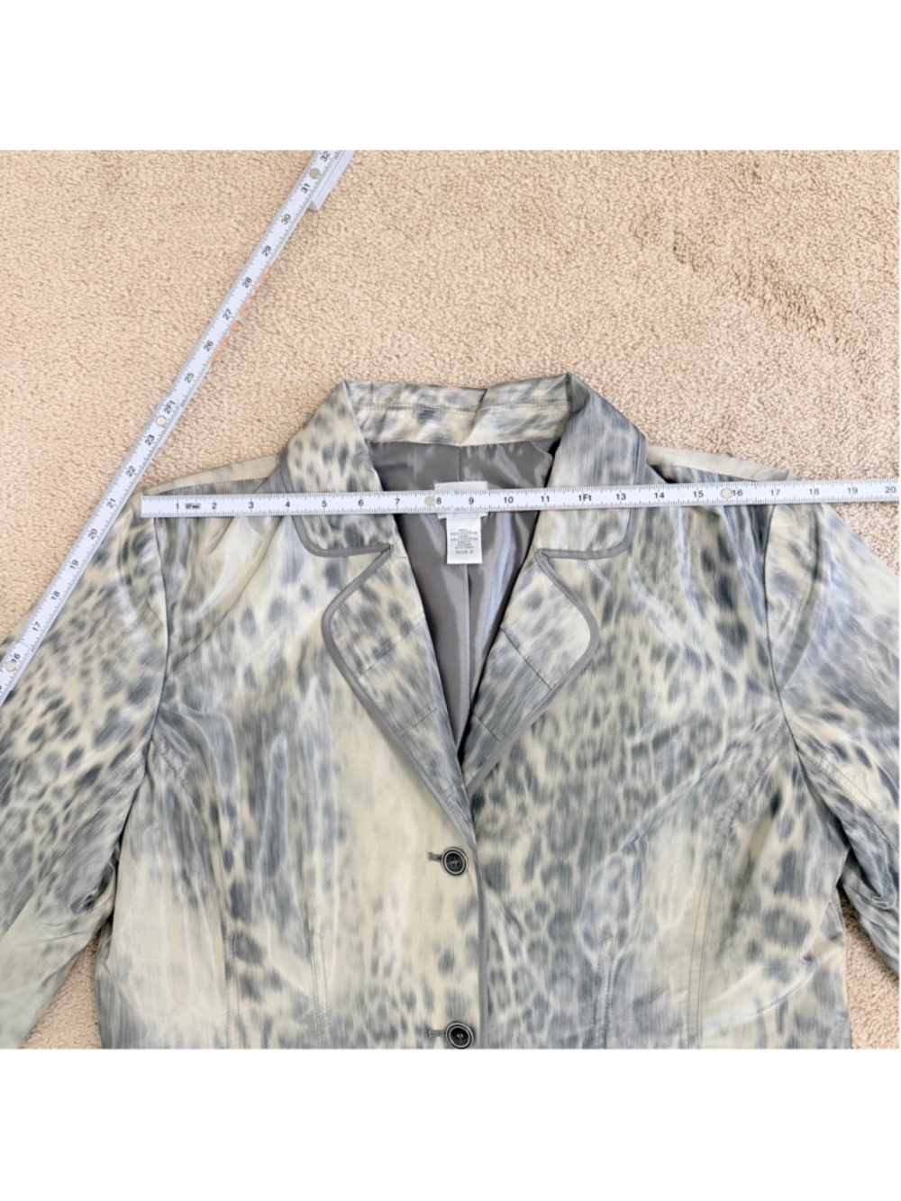 Chico's Gray Beige Leopard Print Blazer Jacket Women's Size 2 US Large - Picture 9 of 10